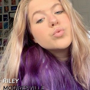 Meet your Posher, Riley